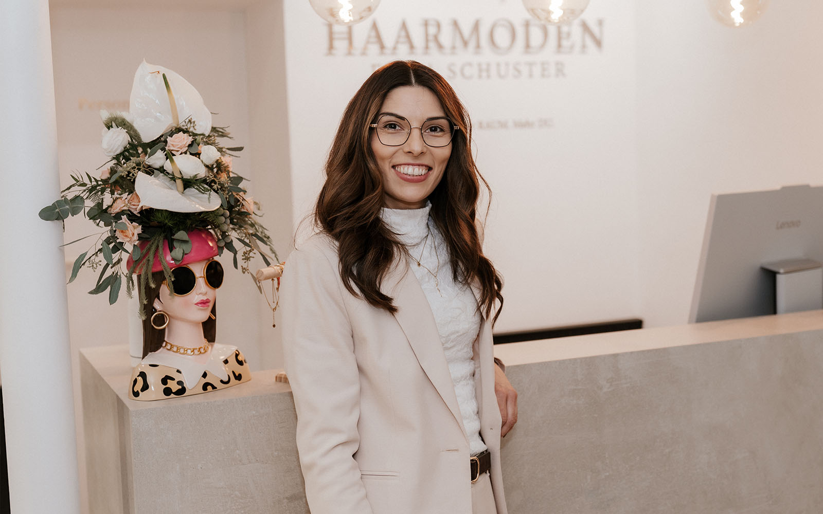 Eingangsbereich mit Baum